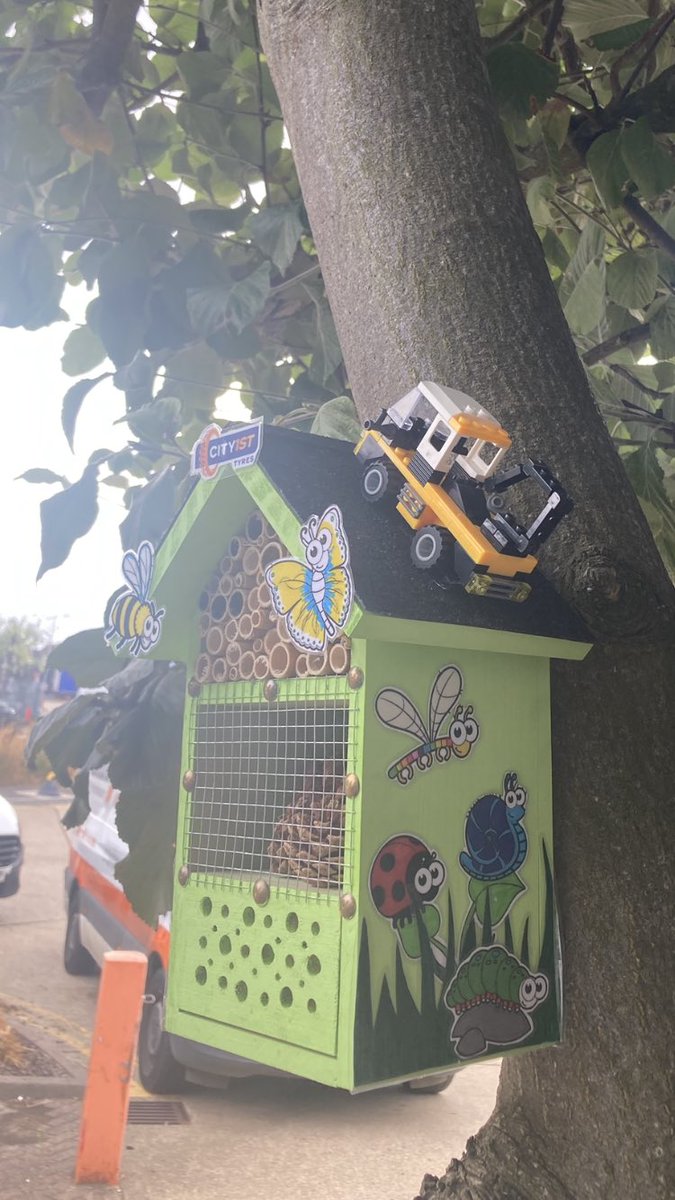 raych_2602's tweet photo. @SloughTE #BUGHOUSE #STEBUGSLIFE #city1st https://t.co/Lhua47MAd9