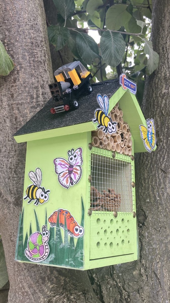 raych_2602's tweet photo. @SloughTE #BUGHOUSE #STEBUGSLIFE #city1st https://t.co/Lhua47MAd9