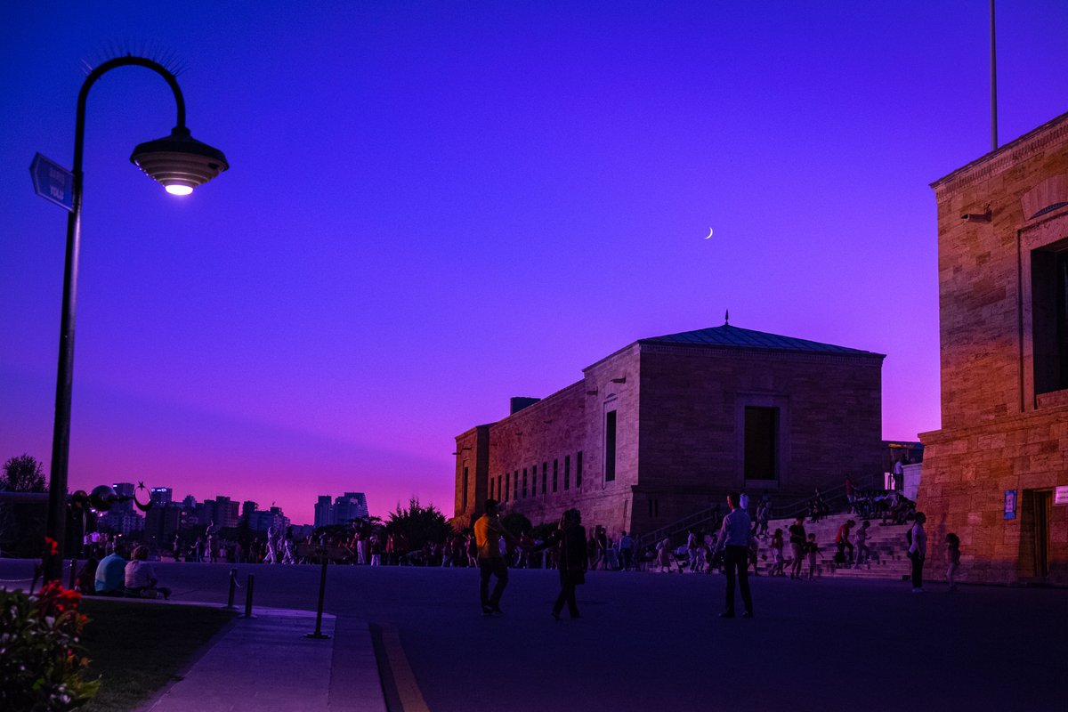 CollectionBety's tweet image. Dance of purple with blue!

#nftart #nft #nftcollector #NFTCollection #NFTGiveaways #NFTs #nftart #NFTProject #NFTartist #nft #OpenSeaNFT #photography #photooftheday #photographers #nightphoto #30AgustosZaferBayrami #anıtkabir #love #grade #anıtkabir