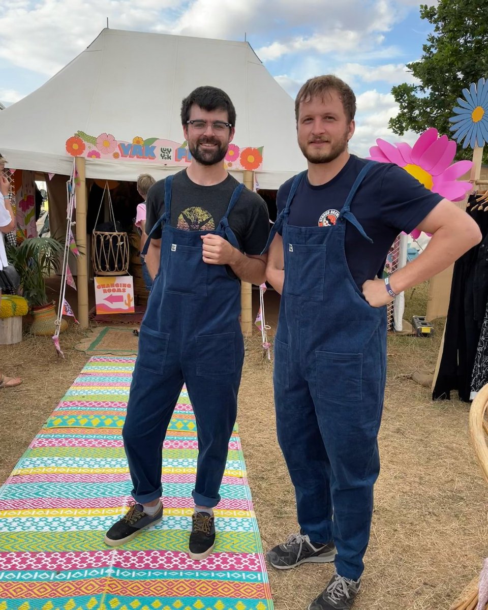 LucyandYak's tweet photo. ✨🔙 WHICH FESTI SHOULD WE GO TO NEXT YEAR.... GO! #YAKTHROWBACK 🔙🎪 https://t.co/5dFxnWHOC8