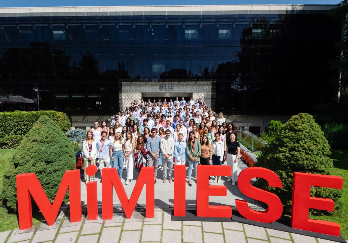iesebschool's tweet photo. Welcome to the #IESEmim Class of '23, which officially kicked off the program on Monday at #IESEmadrid. The students in this class, 43% of whom are women, represent 33 nationalities. Best of luck to all! https://t.co/1es6lI7H8m