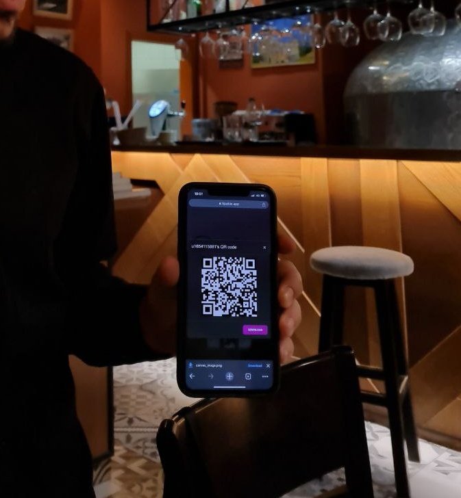 0xBroudi's tweet photo. @Josieoxoxo @TipableApp With @TipableApp you can even tip waitress at restaurant, uber driver, neighbor, you name it 🔥📱

#Tipable #Web3 #Socialmedia https://t.co/gt0ym1cIUL