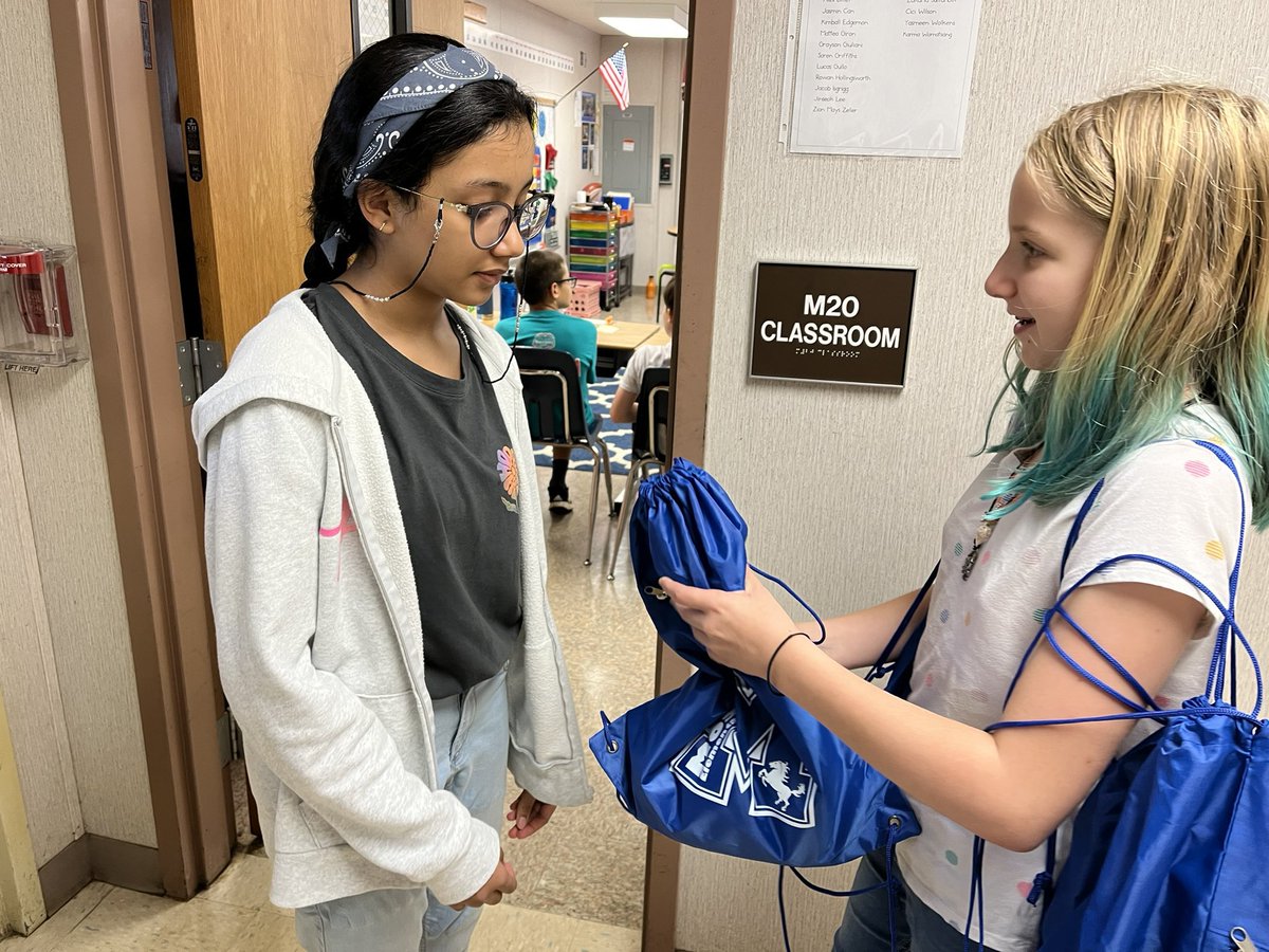 DrSmithMES's tweet photo. Great job to our student ambassadors who welcomed new students to @Mosaic_ES and @fcpsnews with a swag bag and a kind hello!  We are thrilled you are here!  @FCPSRegion1 #learngivethrive https://t.co/B7lQCFfW9j