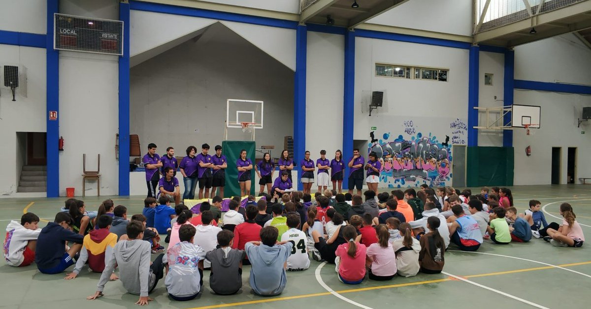 cdmcompostela's tweet photo. Comeza o XXIII Campus de Baloncesto Compañía de María; con cerca de 90 rapaces e rapazas e con 6 días por díante para desfrutar dunhas xornadas lúdicas compartindo baloncesto e amizade.
Unha semana chea de actividades e sorpresas.
#vivaelfollon #campuscia https://t.co/7NgGoOyw3j