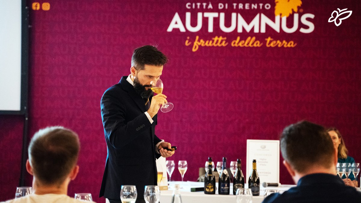 VisitTrentino's tweet photo. #Autumnus is here! Until 11 September, the Trentino autumn event is celebrated in the streets and squares of #Trento ➡️ https://t.co/XMY7RDywkK

[📍 @AptTrento |📷 APT Trento]
#visittrentino https://t.co/0M4rU6ZX4k