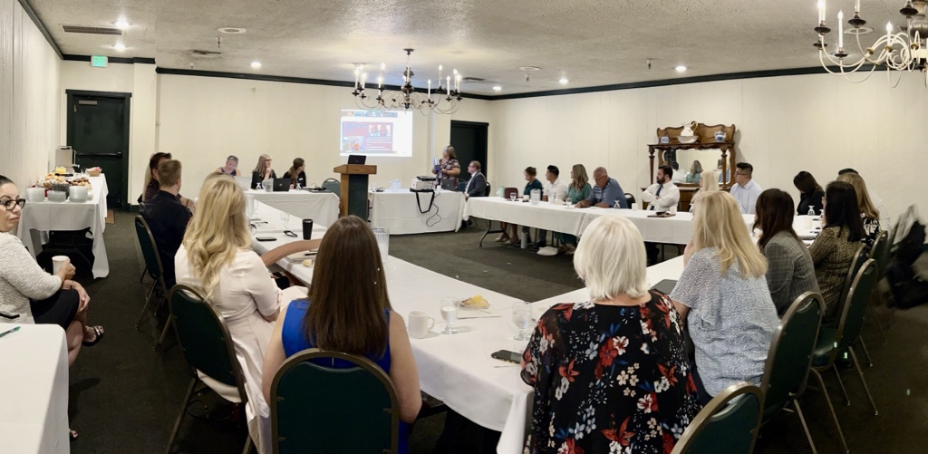 Staring the early morning with Dr. Erin Simon and a full house of West Kern educators working to support our students with excellence across the county. 

#WestKernACSA
<a href="/Dispelthemyth/">Erin M. Simon, Ed.D.</a>