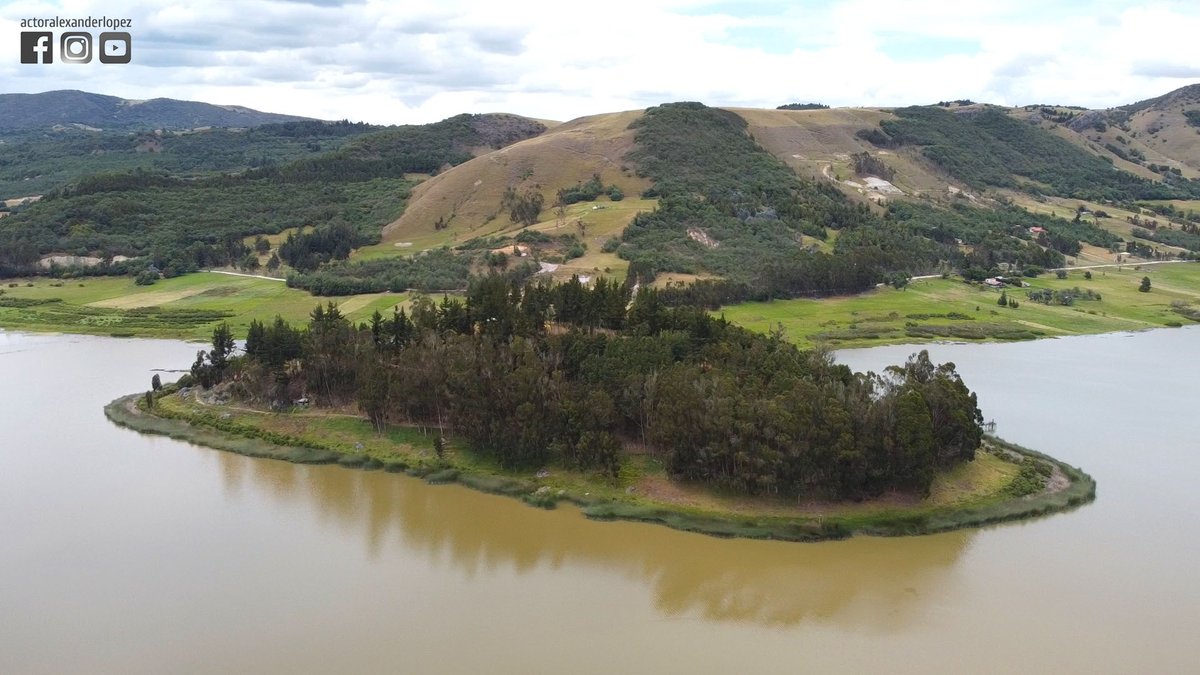 EmpaquePues's tweet image. Bienvenidos a presenciar uno de los capítulos más atractivos. Pronto en YouTube y Facebook. ✌️🛵💨
•
#EmpaquePues #ViajandoxColombia #vueltaalmundoenmoto #Cundinamarca #Suesca #laguna #lagunadesuesca #Cucunuba #Sigamosenruta #viajar #motorcycle #naturaleza #nature #photography