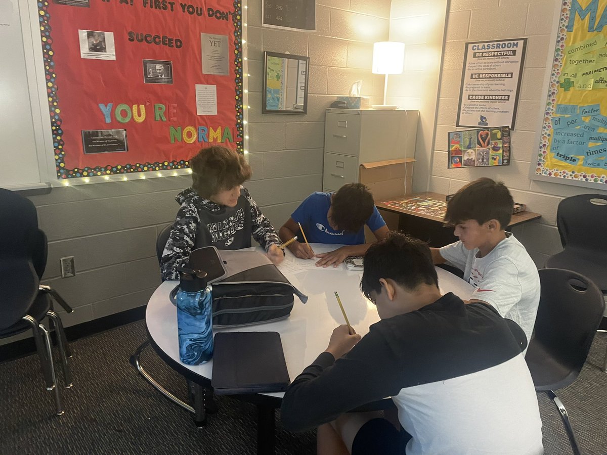 dmsjmiller's tweet photo. So much collaboration happening here! Proud of these algebra students! #dmsleads #dmswave https://t.co/X2M7iCN2iq