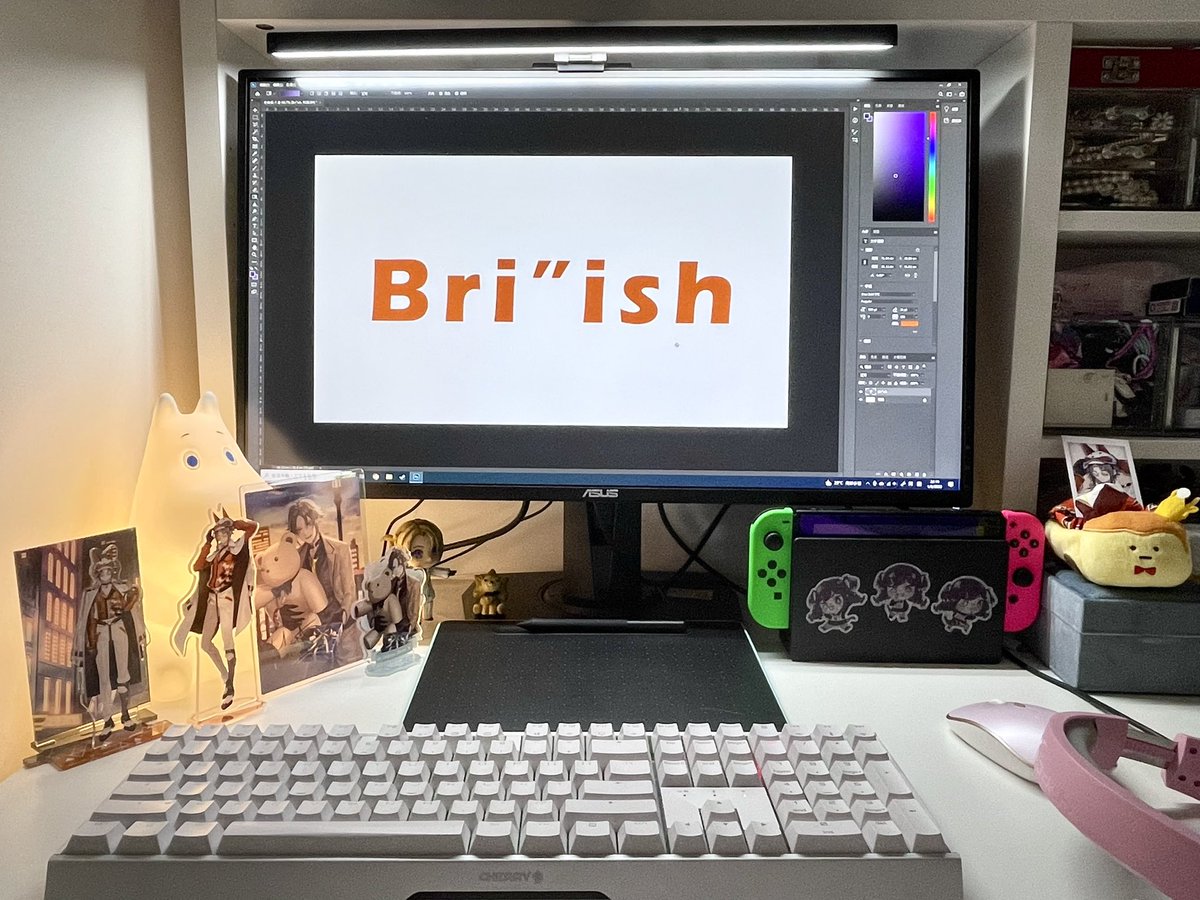 shukumeiai's tweet photo. Bri”ish 🦊
Try to be neatly
The PC Jun is under the desk

#FOXSETUP https://t.co/ZzmBoAxExS