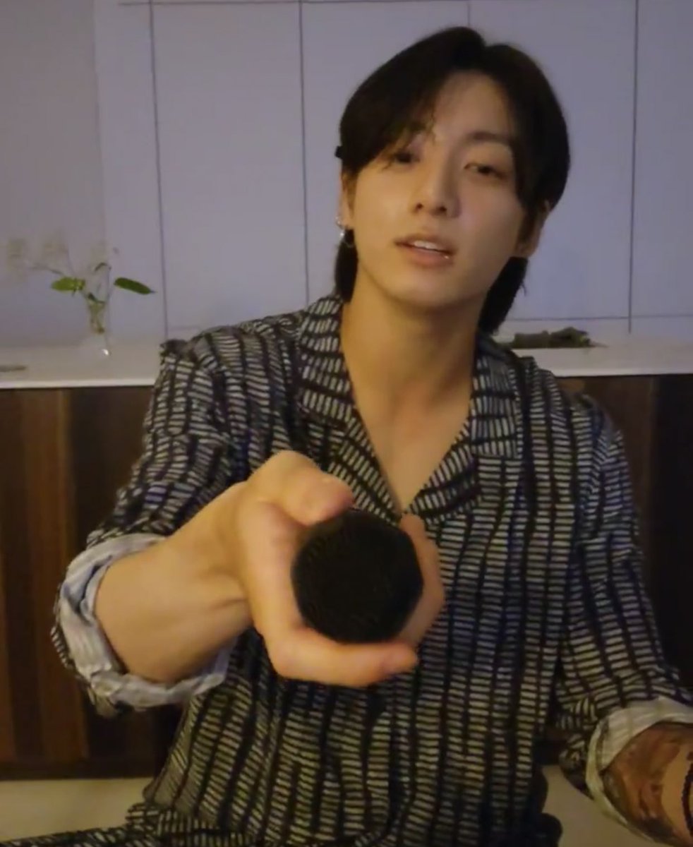 wangteaco's tweet photo. 😭😭😭 https://t.co/SLz2CWhj7B