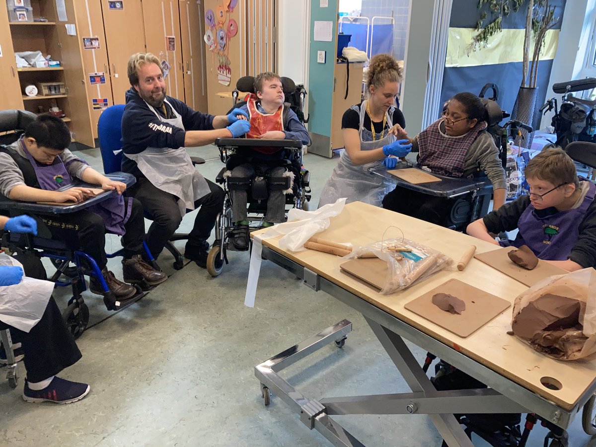 This week our Senior classes started some DofE award taster sessions as they begin to work towards this 'new to Oaklands' award scheme. They tried some clay, cycling, and musical activities. Well done everyone!
#Edinburgh #DofE #nostoppingus