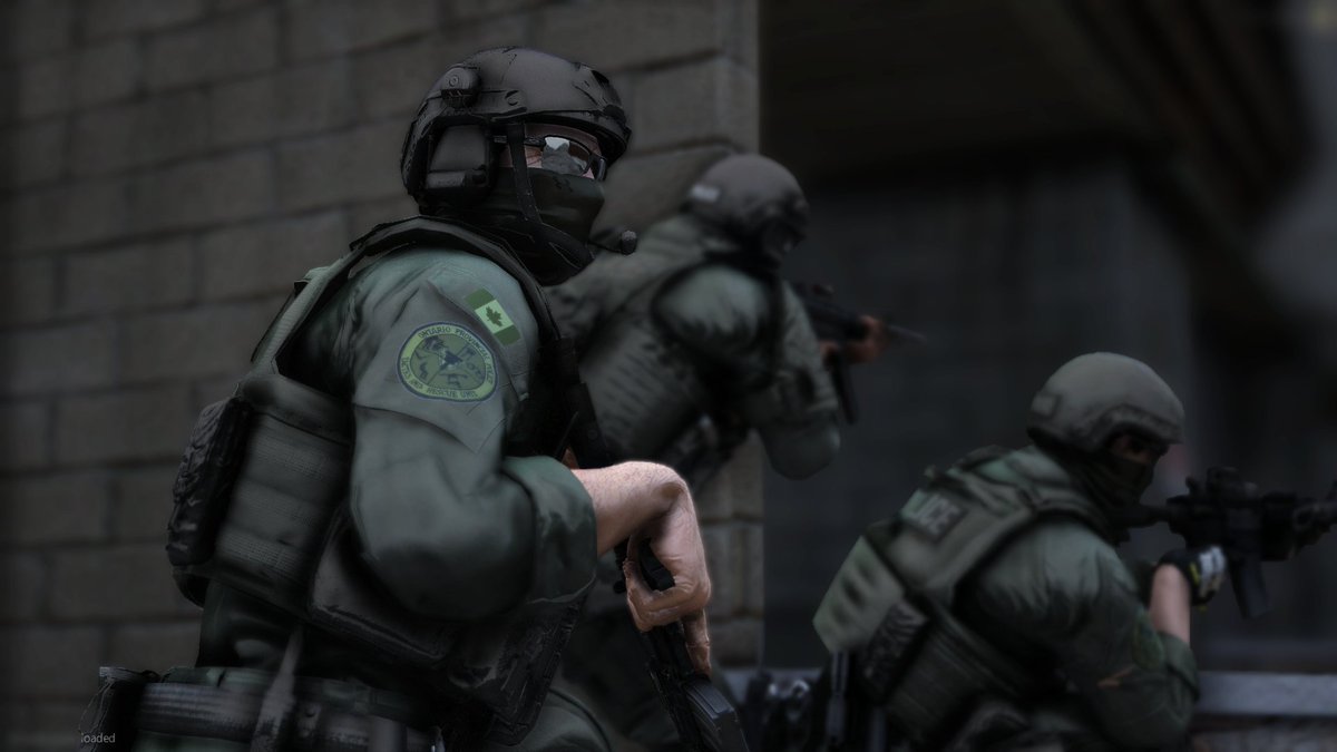 MLRP_Official's tweet image. Members of the Tactics &amp;amp; Rescue Unit of the OPP, preparing to make entry on a property of a wanted suspect.

Want to be part of the action?
Join today at:
discord.mapleleafrp.ca

#GTAOnline #GTARP #Police #GTA5 #tactical