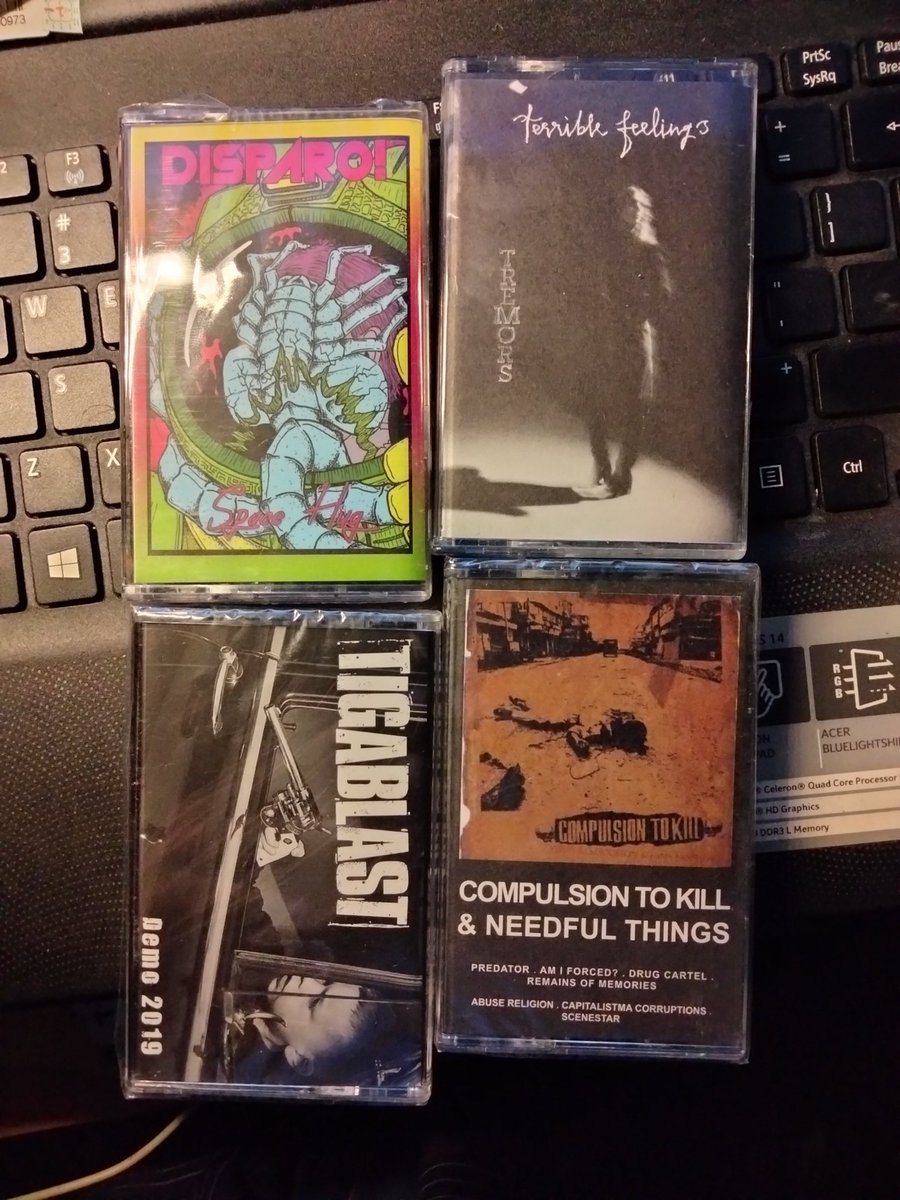 mkazizi's tweet photo. Webstore updated
Purchase here :
https://t.co/U5R49jh4Ie
#disparo #terriblefeelings #tigablast #needfulthings #compulsiontokill https://t.co/hWc9oGgBPp