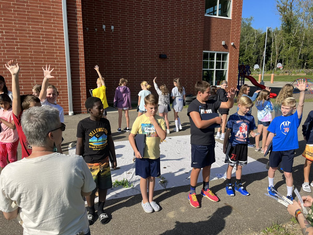 Mrs.Kahoe tweet media