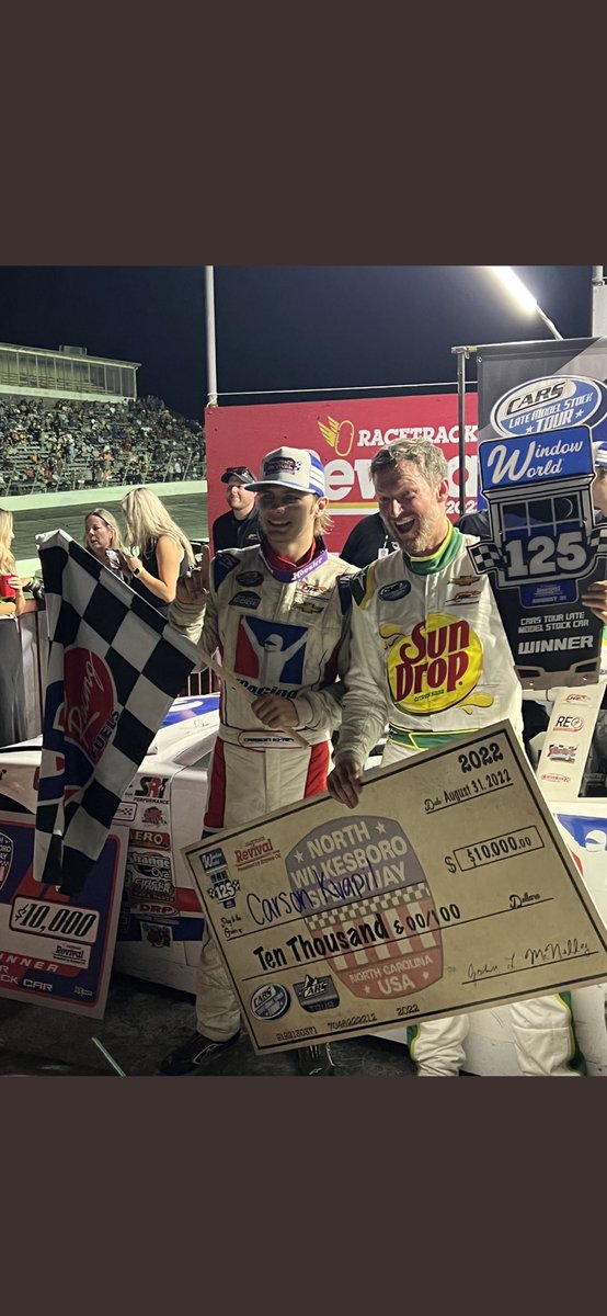 TravisKvapil's tweet photo. Amazing night, amazing event! ⁦@NWBSpeedway⁩ ⁦@DaleJr⁩ ⁦@RTRevival⁩ @CARSTour⁩ pulled it off!!!! The atmosphere was electric! Unbelievable support for an great old short track! Love it! So happy for ⁦@Carson_Kvapil⁩ for taking the HUGE WIN!! https://t.co/DoeL9Td9ml