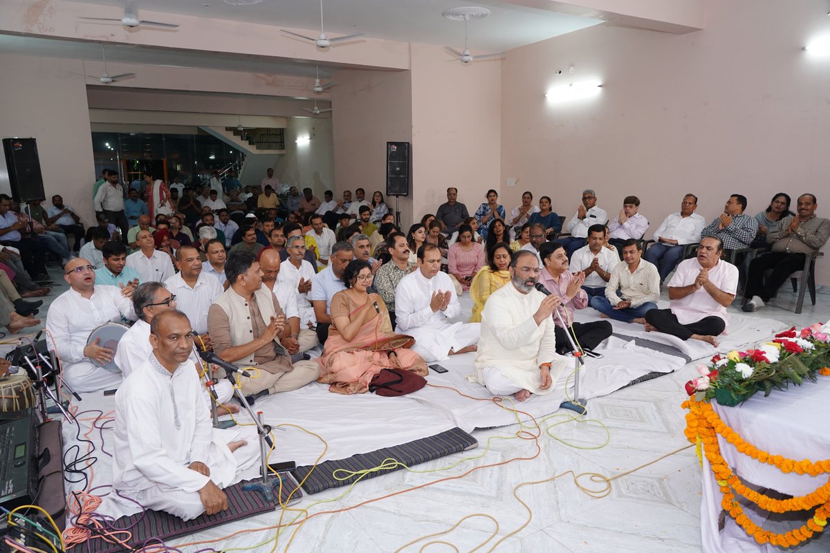 yespunjab's tweet photo. North India's largest Art of Living Ashram to come up at Wellness City on Chandigarh-Patiala Road https://t.co/gtGXT4lZEO
#ShriShri #ShriShriRaviShankar #ArtofLiving #Ashram #ArtofLivingAshram #WellnessCity #Chandigarh #PLPB #PrimeLandPromoters @SriSri @ArtofLiving https://t.co/IpNgkbVZ60