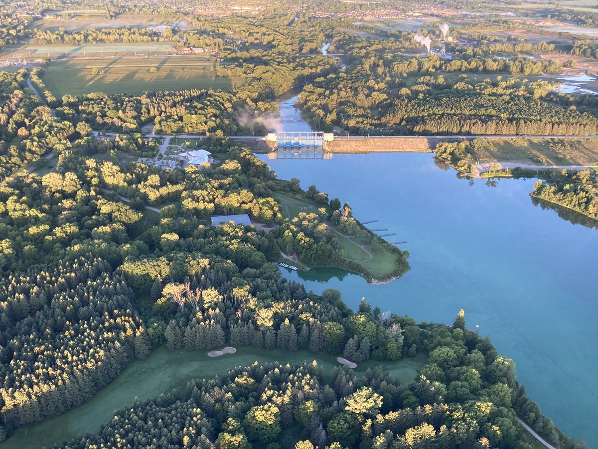 k_vauthier's tweet photo. A beautiful morning to be on top of the world. Jack’s long awaited contest win from @JACK1023ldn happened today in a @SundanceBalloon. Spectacular views of our city, including Fanshawe Lake at sunrise. @UTRCAmarketing https://t.co/UUdujnl6Ve