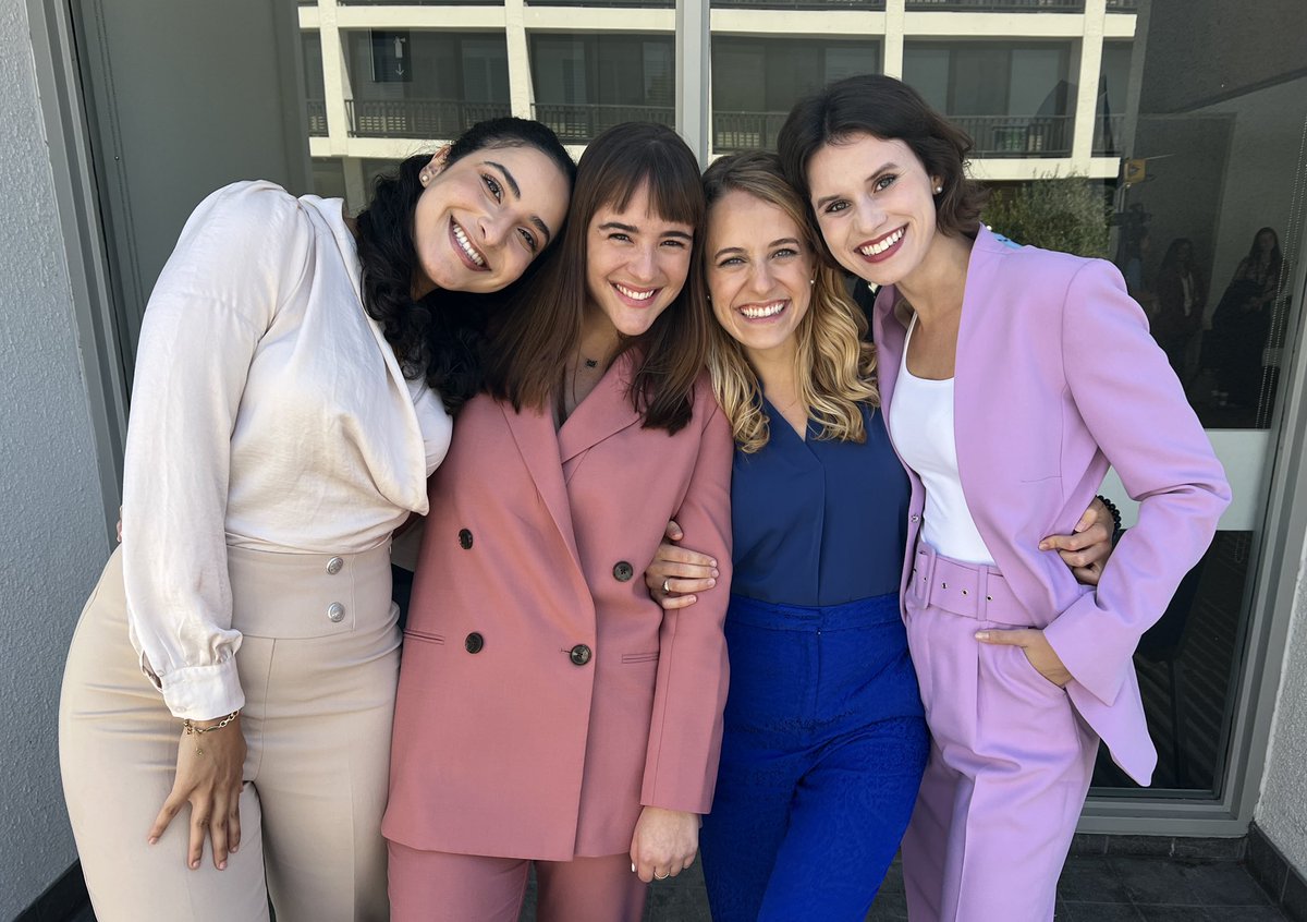 SDeArrigunaga's tweet image. Had the most inspiring weekend at @WIO_WomenInOpht 🤩. I presented our research on EHR #documentationburden under the mentorship of one of my ophthalmology heroes @SusannahRoweMD. Loved reconnecting with friends and making new ones! #WIO2022 #OphthoTwitter  #Latinous