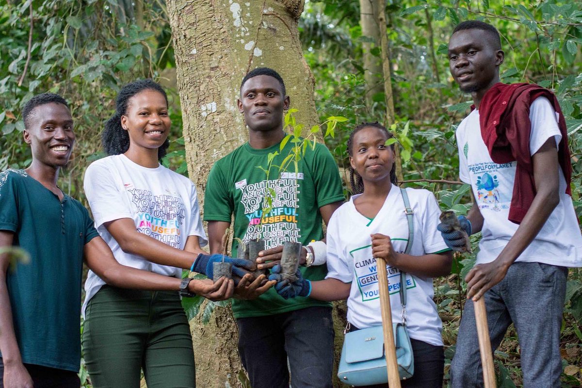 kabiran_nabirah's tweet photo. We succeeded! We rebuilt the Zoo forest! 

The team @greenfutures planted over 300 trees in the Entebbe Zoo forest with our partners @LeapAfrica and the team at @UWEC_EntebbeZoo. #PamperATree #GrowingTrees https://t.co/BfNxuR0Hr5