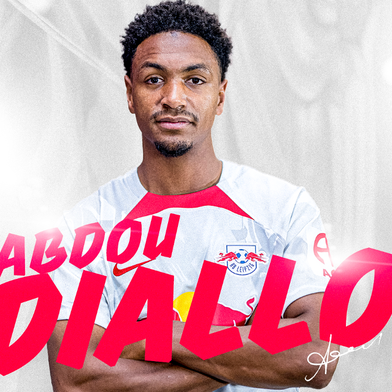 RBLeipzig's tweet photo. Bonjour, @Abdou_diallo_!

#RBLeipzig verpflichtet Abdou #Diallo leihweise für ein Jahr. Der Abwehrspieler wechselt bis Sommer 2023 von @PSG_inside zu den Roten Bullen. 

"Ich freue mich sehr, Teil dieser starken Mannschaft zu werden und jetzt im #RBL-Trikot auflaufen zu können!"