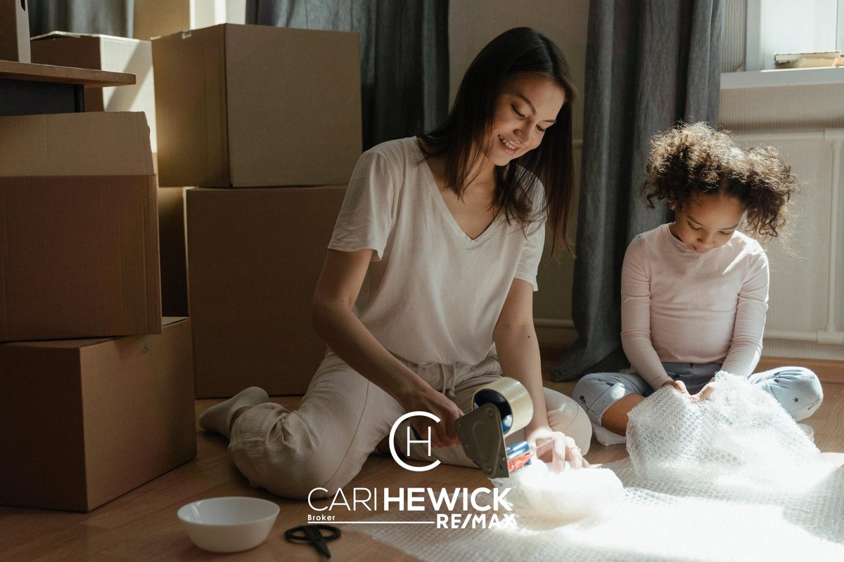 CariHewick's tweet photo. Thinking about selling your home? Get your seller guide today and learn about the process of home selling!
#kwrealtor #kwrealestate #carihewick #soldoncari #waterloorealtor #realestateinvesting #waterloorealestate #makeithappen... https://t.co/UsU0Ibv8PS https://t.co/zumM4TJf0g