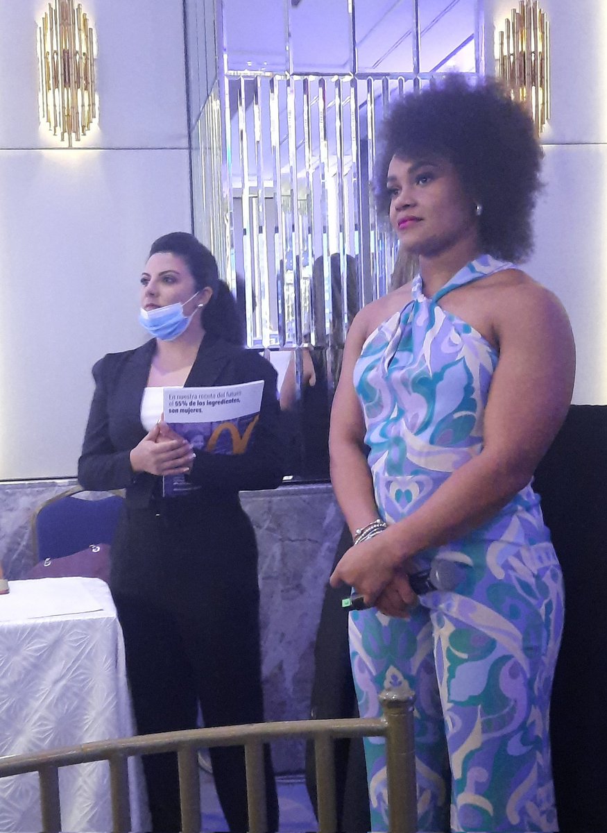 noeyoli's tweet photo. @RevistaEkos 
" Los sueños se cumplen" intervención de Neisy Dajomes
Deportista olímpica. 

 #VioletaFullEquidad https://t.co/ha3HsxmW2U