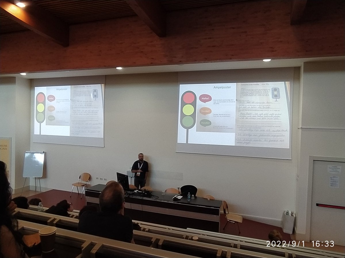 #esabologna Giuseppe Sorrenti giving a super interesting talk on 'the causal impact of socio-emotional skills on educational success'