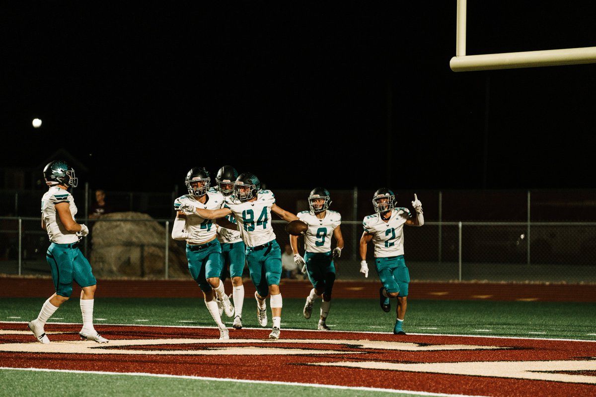 DaytonRunyan's tweet photo. GAMEDAY! @FHS_PHOEN1X @coatsie20 @CodyCaputo3 https://t.co/W0wyhJhaC4