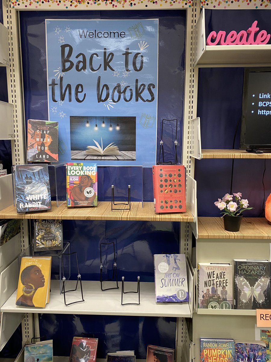 Westerntechlib's tweet photo. Welcome back to the books 📖📚, Western Tech! We love seeing the library filled and book stands empty before the day even starts. Wishing all a great year! #bcpslms https://t.co/wjT2zAwf2V