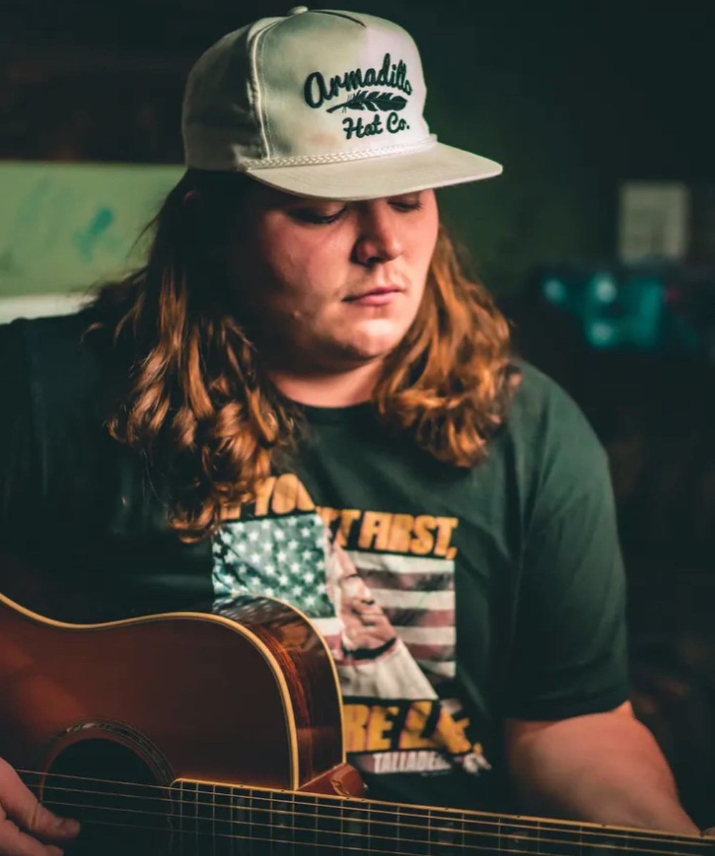 Twisted J Live tweet media