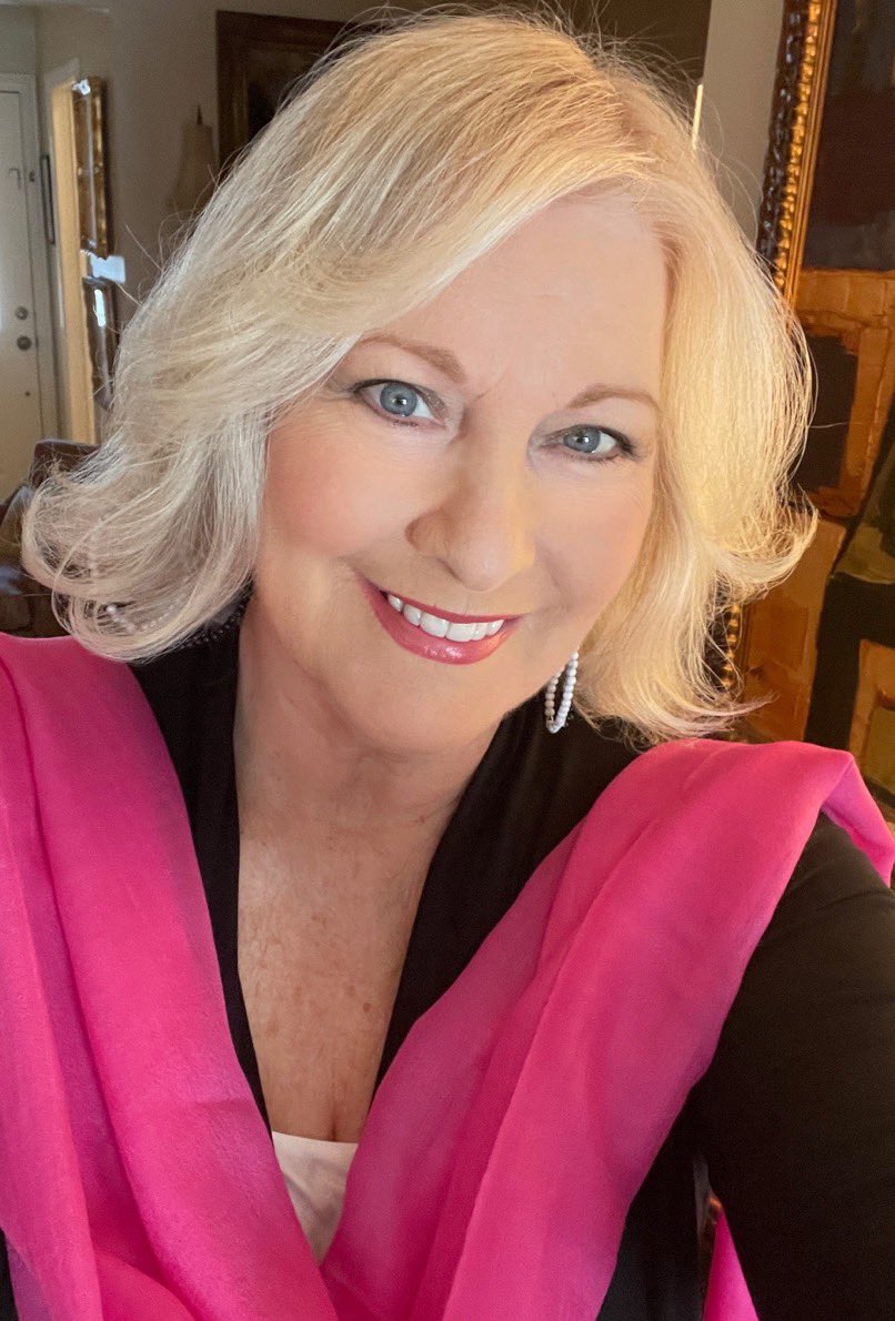 Catherine Carlen tweet media