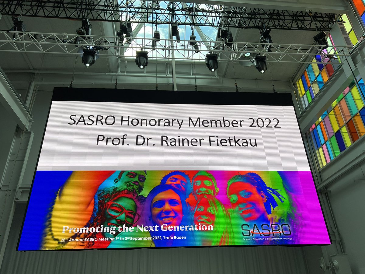 ThomasGanslandt's tweet image. Prof. Dr. Rainer Fietkau from @UniFAU has been inducted as an honorary member of the Scientific Association of Swiss Radiation Oncology for his outstanding achievements in the field at #SASRO2022 in Baden! His inaugural lecture is on MRI Imaging in Radiation Oncology. #FAUproud