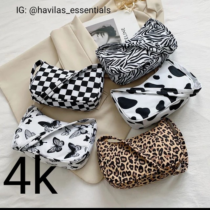 havilahs_s's tweet photo. A table for three
One for me
One for you and one for my bag.
🛍To order send us a message
🏷N4000
#twitterstore #bag #minibag #gistlover #LoudlyNigerian #sabinus #SerenaWilliams https://t.co/X3IVkr4XI7
