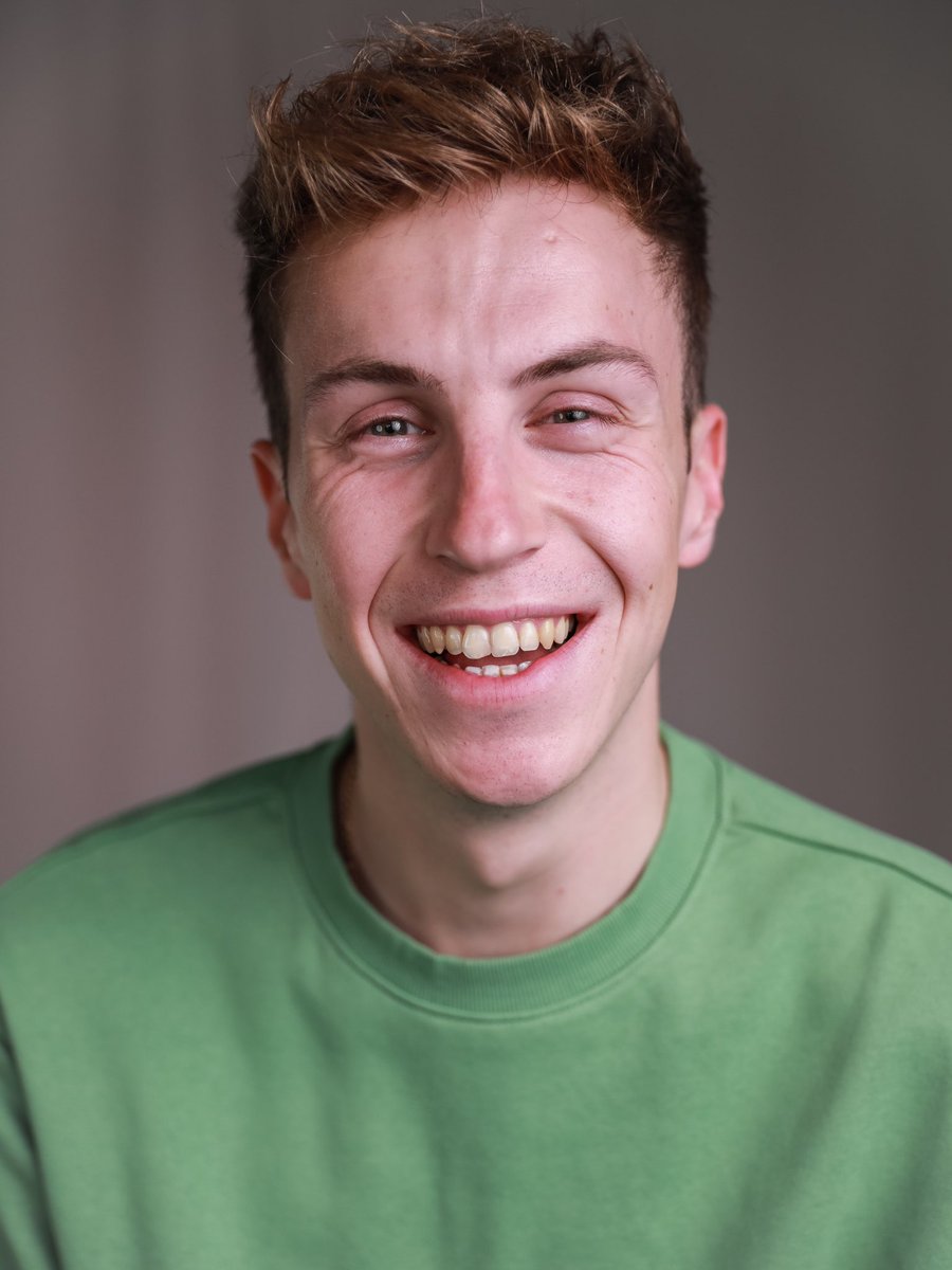 TomosJones1's tweet photo. The wizardry coming from @aktaphotography is unreal. 
Sooooo chuffed with these photos of me mug, cannot recommend Akta enough!⚡️🪐 https://t.co/SWfze1zC3F
