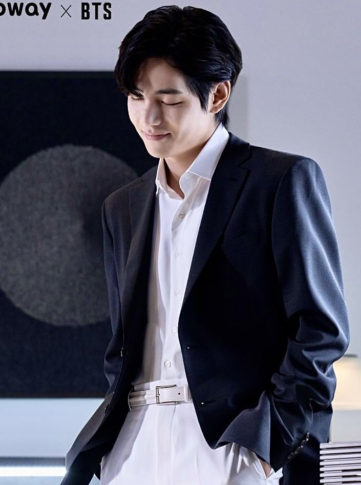 DailylofV's tweet photo. COWAY x BTS #TAEHYUNG https://t.co/yhLijFlpgs
