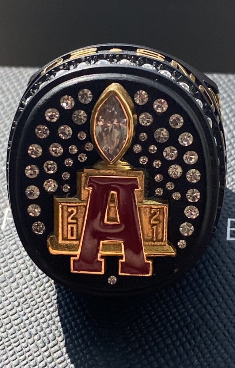 2021 State Football Championship Ring Ceremony live today at 1:00. 
🏈🏆

youtu.be/3wfCF1R-t-w