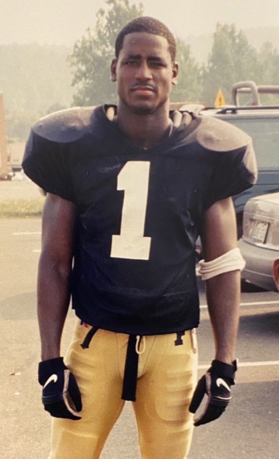NateDanielsDSP's tweet photo. Woke up with that Game Day feeling! @FerrumFootball kicks off the 2022 season this evening Vs Division II UVA-Wise on the road. Play for the ones who came before you & set the standard for those who will follow!🏈🐾⬛️🟨 #FerrumFootball #BlackHats #CollegeFootball @FerrumAthletics https://t.co/hjI2Fo8E92