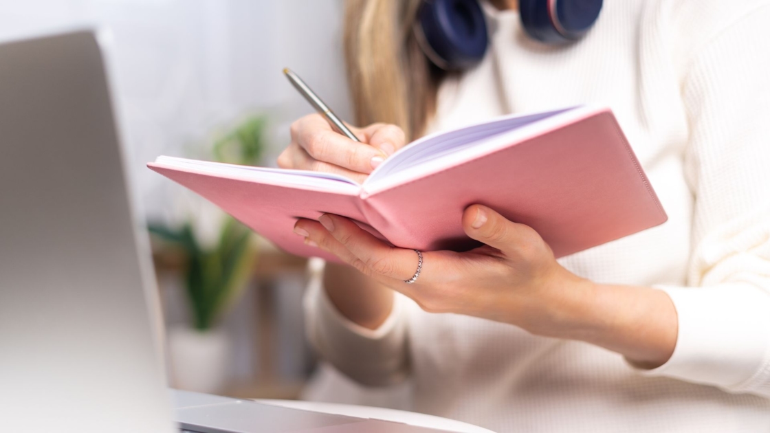hexapage's tweet photo. Les entreprises françaises se digitalisent, mais elles n'ont pas toutes les mêmes priorités !
https://t.co/wKjZBUcjTy
#digitalisation #enquete #sortlist https://t.co/fiRXZ2HBWY