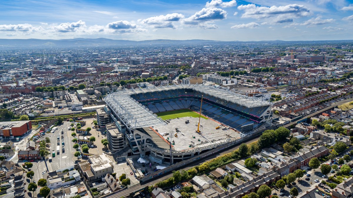 Good Morning Dublin ☀️🏟️

#GarthInIreland #GarthBrooks 📸 <a href="/aerial_ie/">Aerial.ie</a>
