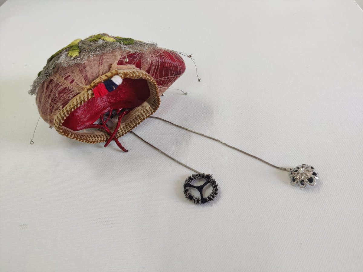 Spleen
In war, there are always people who die and there are people who get rich.
#sculpture #art #culture #UkraineWar #NoWar