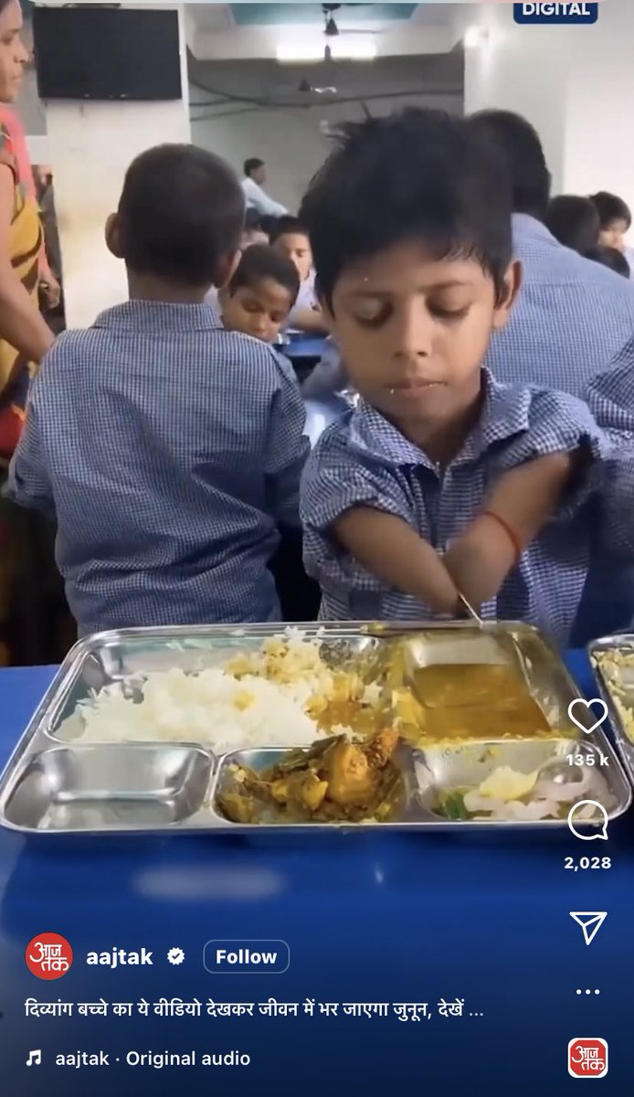 tripsashu's tweet photo. अगर आपको अच्छे से फ़ोटोशॉप के टूल्स की उपयोगिता को समझना हो तो आप @aajtak से सम्पर्क कर सकते हैं। 

क्योंकि ये जादूगर हैं… ये किसी की भी विडीओ से उसका नाम पलक झपकते ही ग़ायब कर देते हैं। 

बेहद शर्मनाक @aajtak https://t.co/lL5cryaMHl