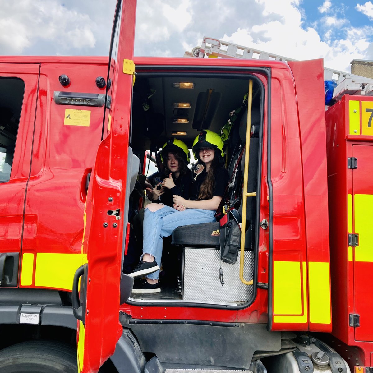 eppingyc's tweet photo. Youth Councillors Scarlet and Sarah volunteered their time yesterday at the Safe, Well and Secure event at Waltham Abbey Leisure Centre promoting fire and road safety. #eppingforestyouthcouncil #safewellandsecure https://t.co/hUPswONaek
