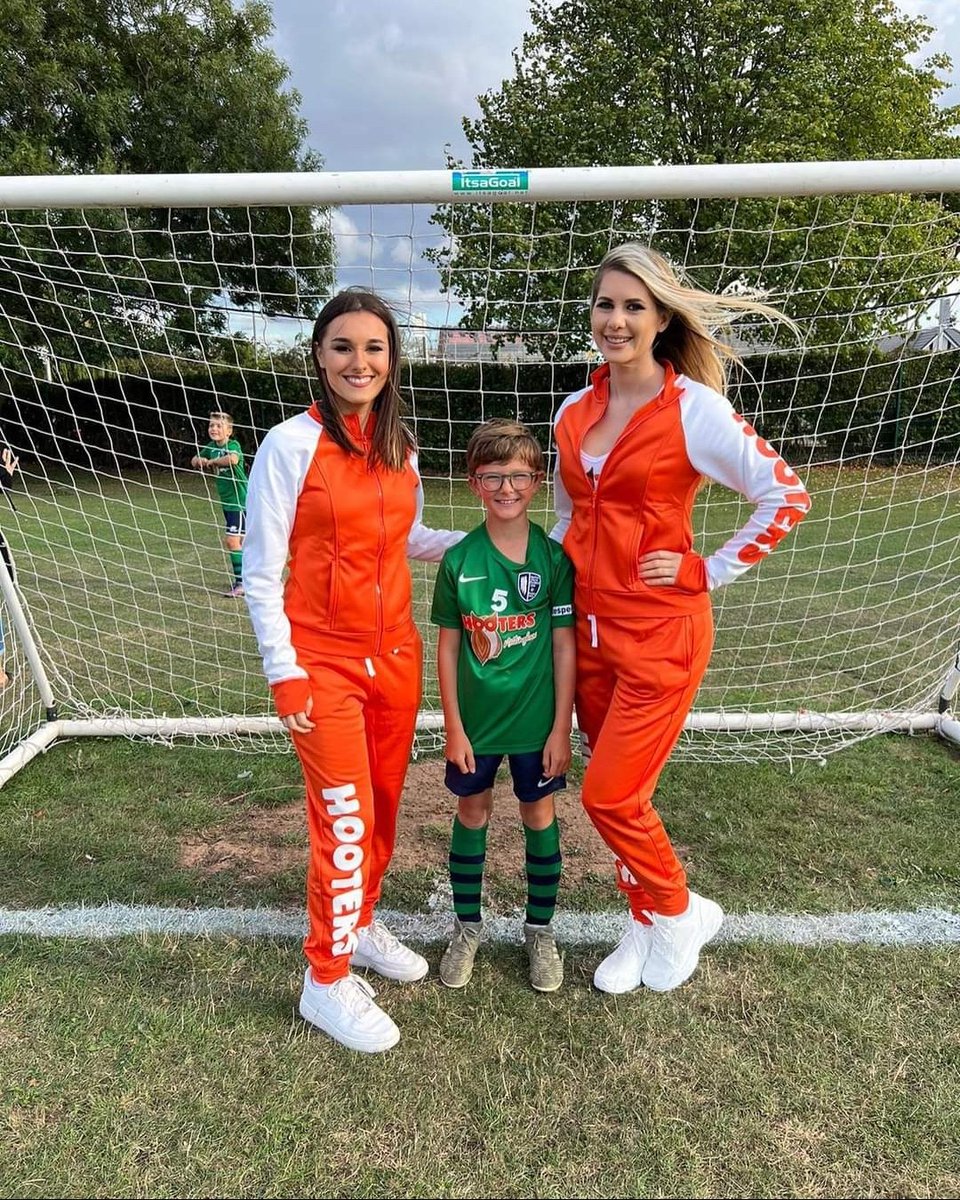 Hooters of Nottingham have sponsored a local Under-10s football team LOOK HOW HAPPY THE LADS ARE 😂