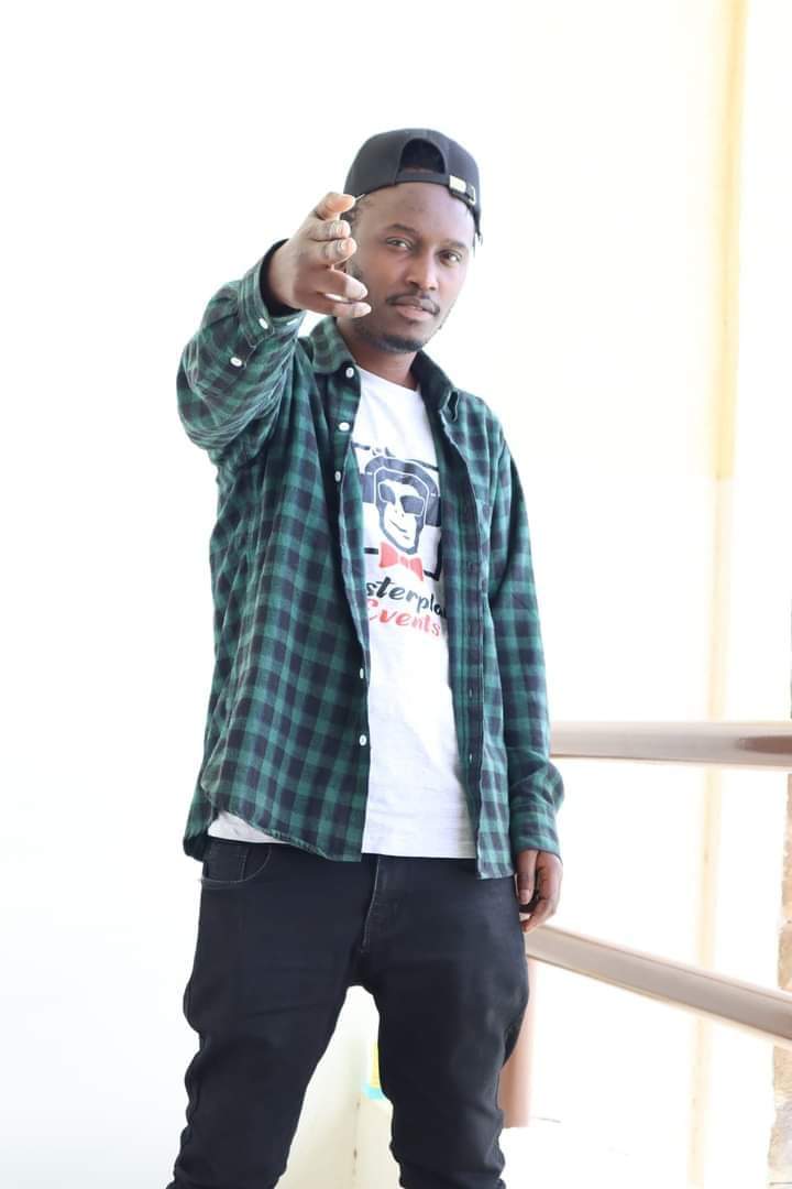 GetembeTV's tweet photo. Link Up TBT Edition liiiiiiiiive on Getembe TV &Getembe FM 102.7
Tune in!!!
#linkupshow https://t.co/Sk7FG52UQ1