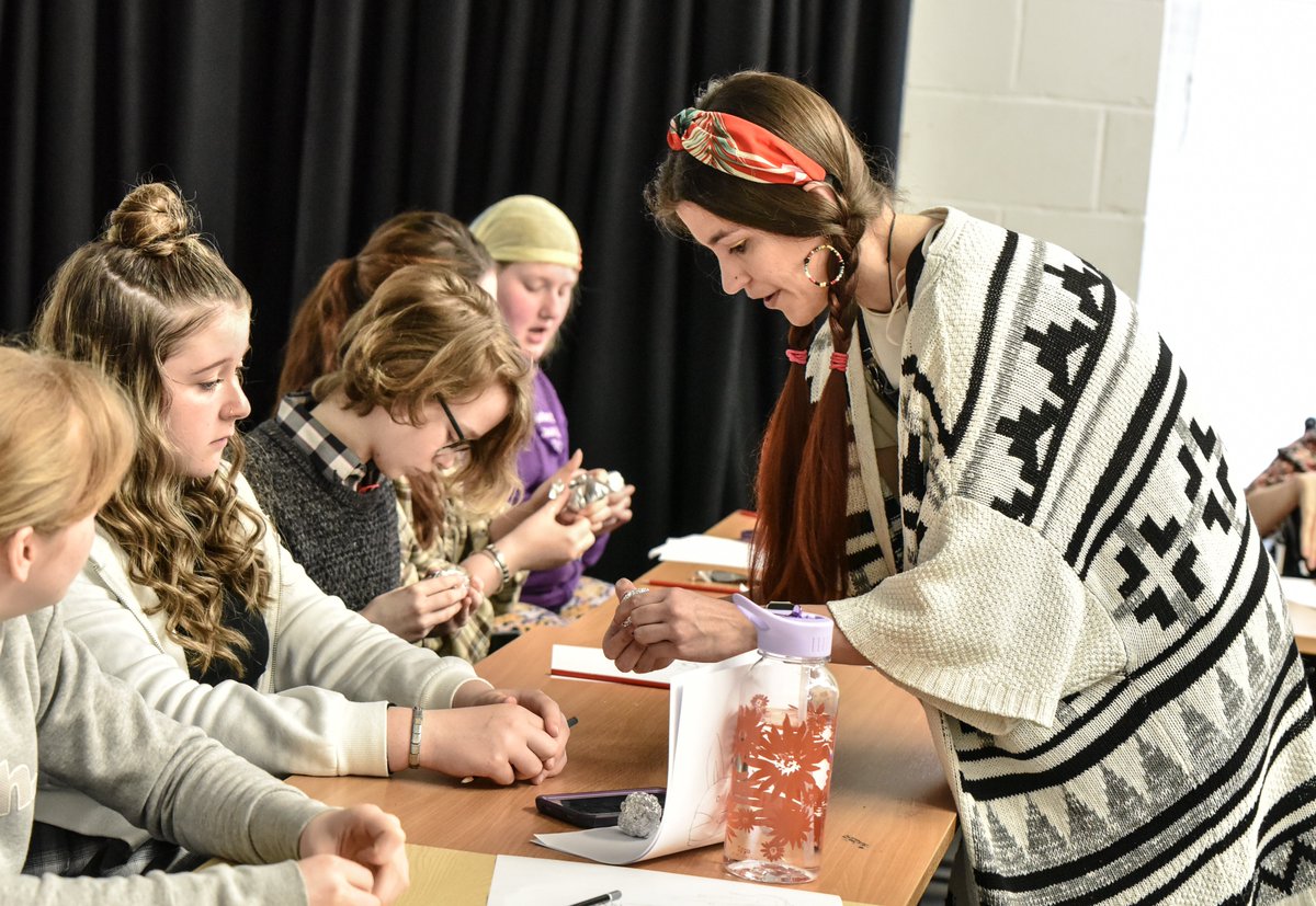 derbytheatre's tweet photo. 🚨 CALL-OUT! 🚨
#DerbyTheatre and Derby’s Cultural Education Partnership are seeking artists to co-create with a range of young people across Derby city.
Find out more and how to apply: https://t.co/OoVKzKGZvd
#creativementoring #callout #Derby https://t.co/Kfv0hPUpZQ