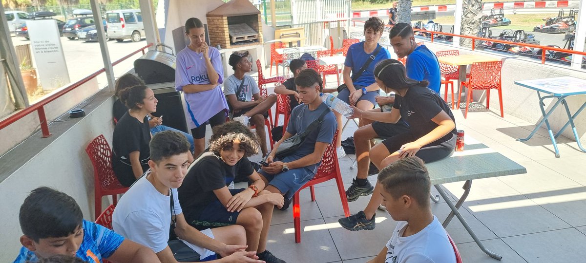 hamzaMMF's tweet photo. Dans les quartiers certains ados n'ont pas la possibilité de partir en vacances  et leurs parents n'ont pas le réflexe de les inscrire...  

#MontpellierMediterraneeFitsal
#LaMeute

@Abbe_Pierre 
@MDelafosse 
@OlivierKlein93 
@Prefet34 
@myMetropolitain 
@MLMontpellier https://t.co/RvlHxASxty
