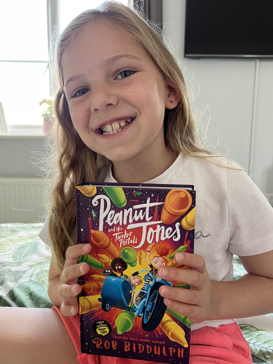 jane_sauce's tweet photo. @RobBiddulph @MacmillanKidsUK It’s just arrived! 🥳✏️ https://t.co/VwZqogeCTX