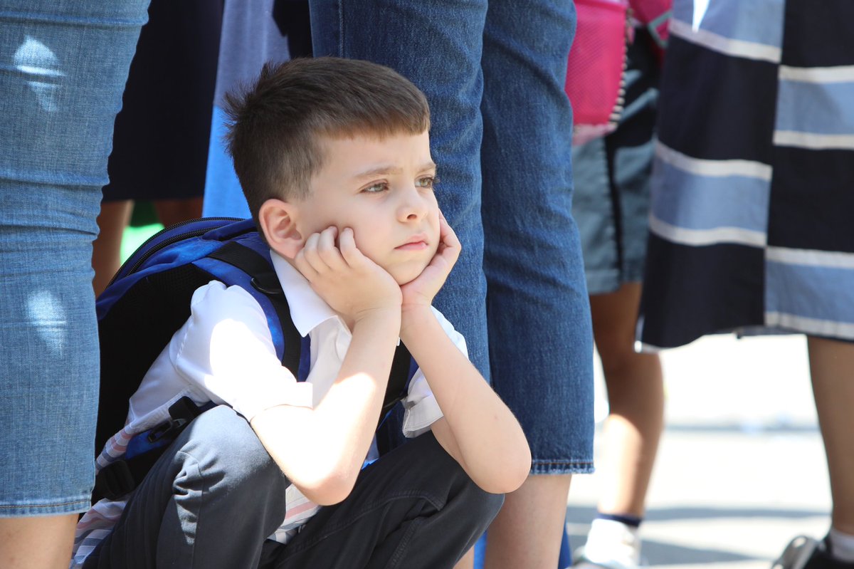 armenia's tweet image. May the new #academic year be full of perspectives and pleasant moments, and the #knowledge enlighten your better future! 

Happy #KnowledgeDay! 🎈🎊 🔔

📸: @Photolure