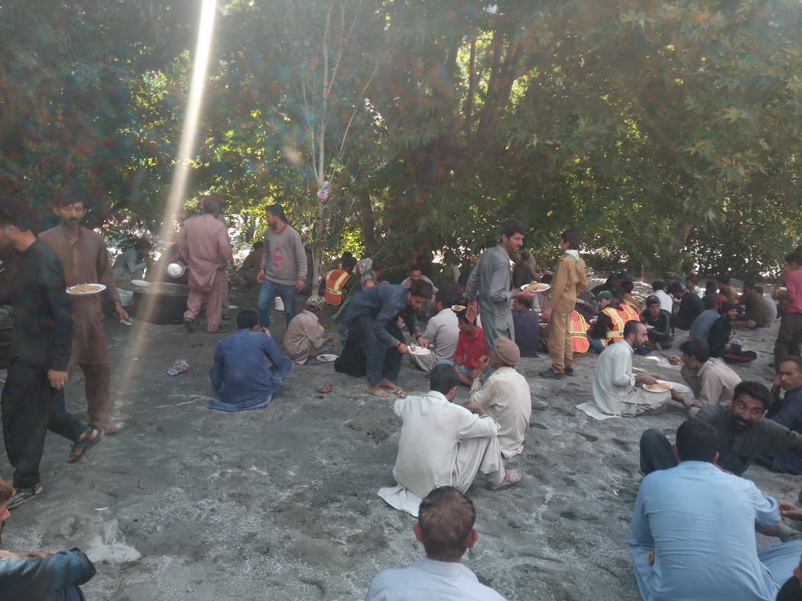 kwickdoctor's tweet photo. And everyone else no matter where you from #help people of #pakistan in this #testing times also as a medical app we appeal to #doctor from all over the #world to be available at least online to help them coz to many teams are already in the fields we might need more doctors https://t.co/8mPceebExk