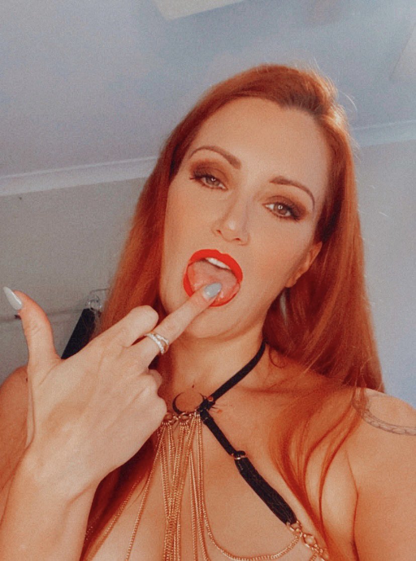 Misnatashascott's tweet photo. https://t.co/PRPgwBB2Xk

This top is nothing but a few chains, come see the rest

#mistress #aussiemistress #femdom #domme #dommelife #dominantfemale #dominatrix #onlyfanspromo https://t.co/Q3eqmXYjsV